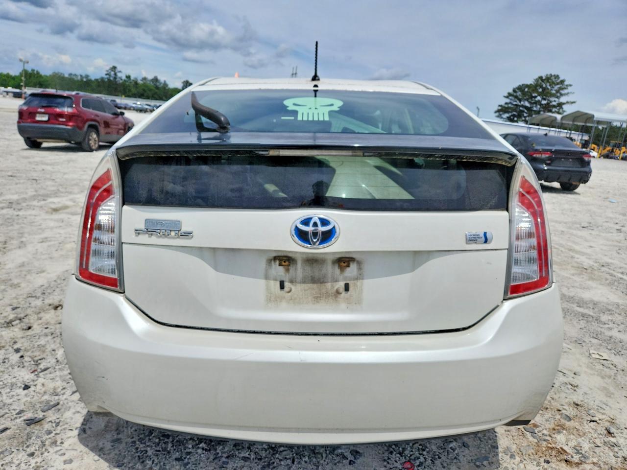 2012 TOYOTA PRIUS TWO photo 6