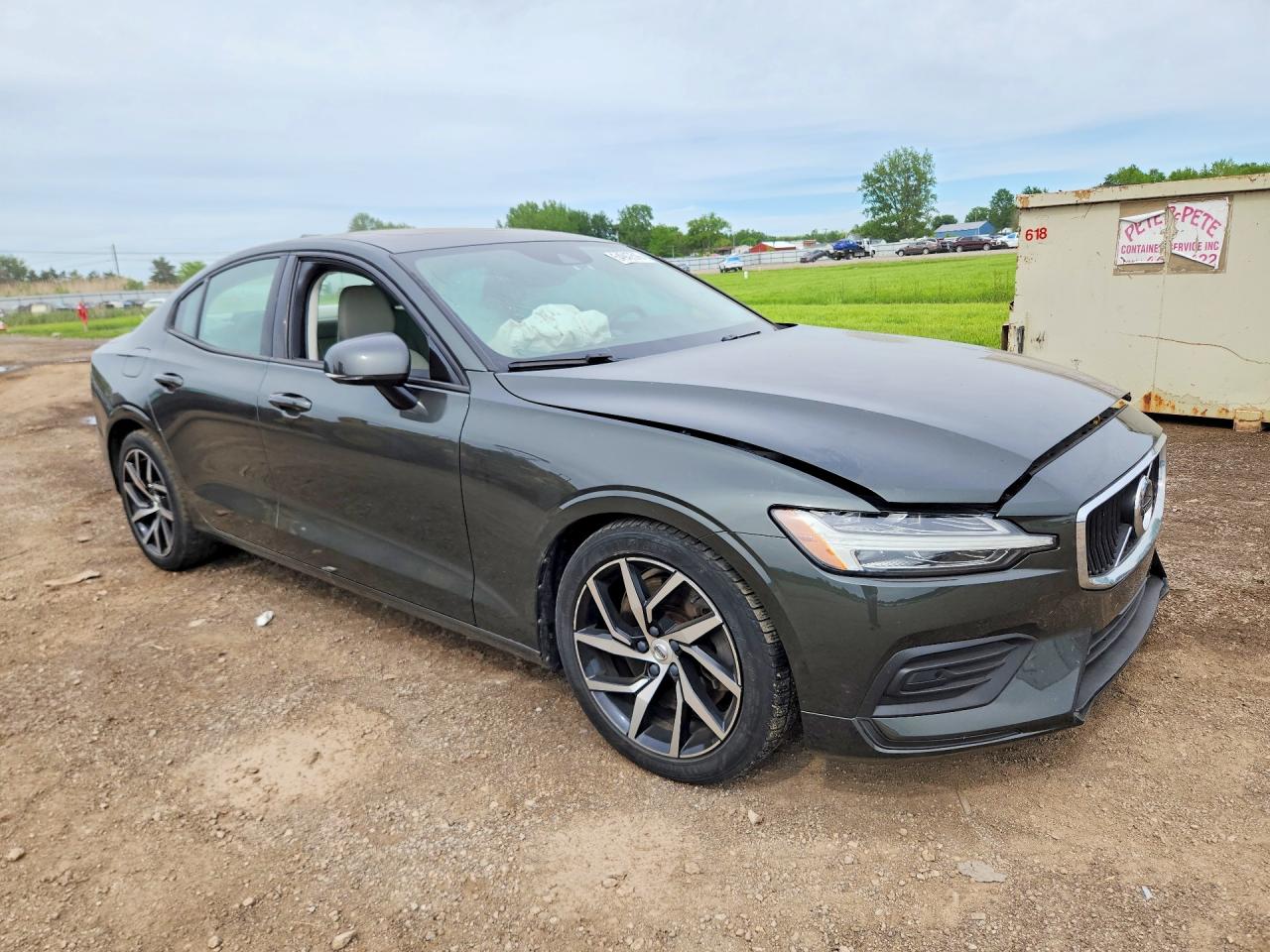 2020 VOLVO S60 T6 MOMENTUM photo 10