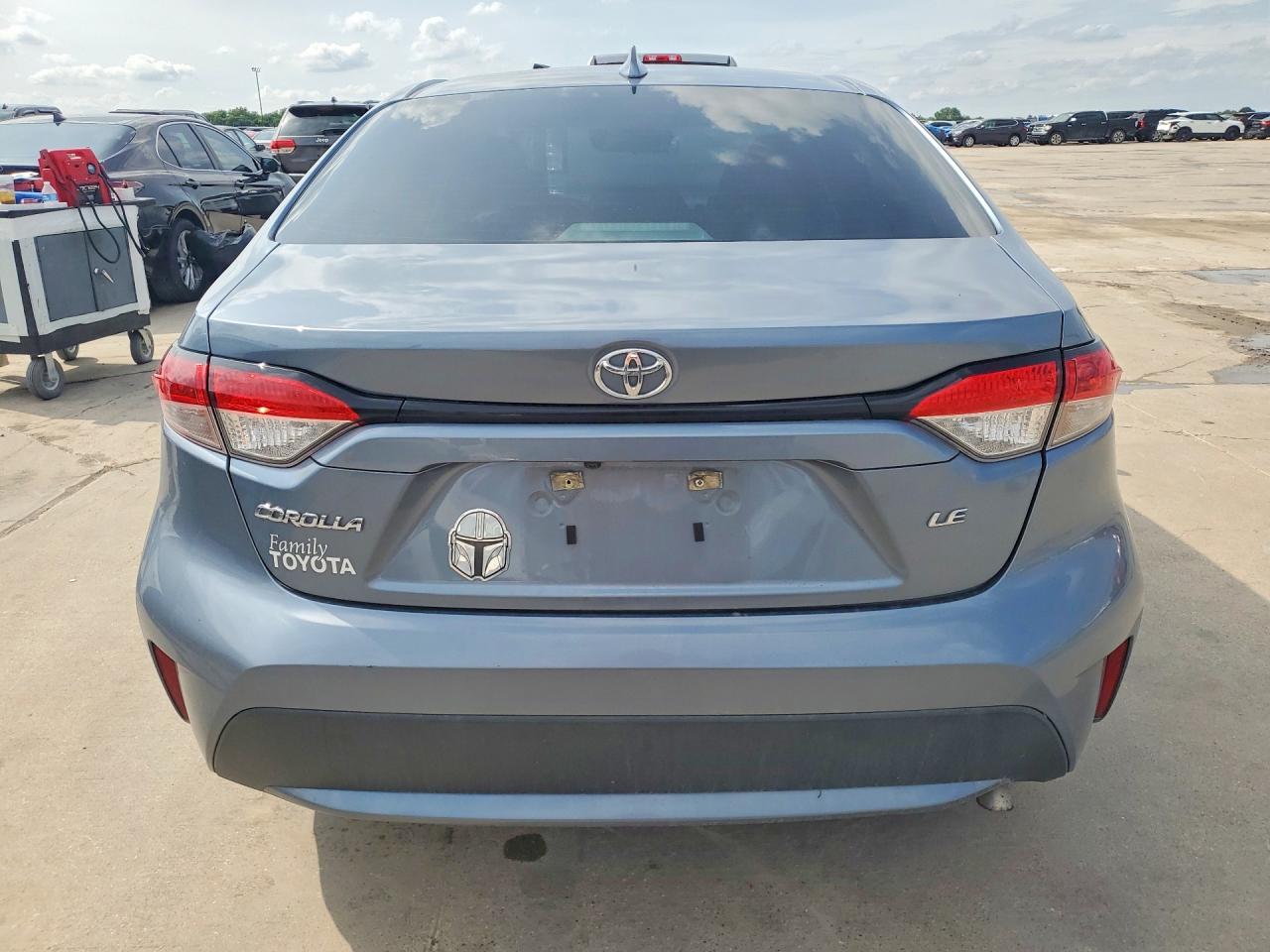 2021 TOYOTA COROLLA LE photo 16