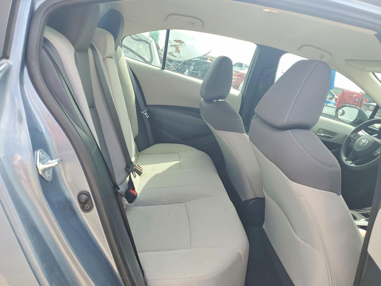 2021 TOYOTA COROLLA LE photo 28
