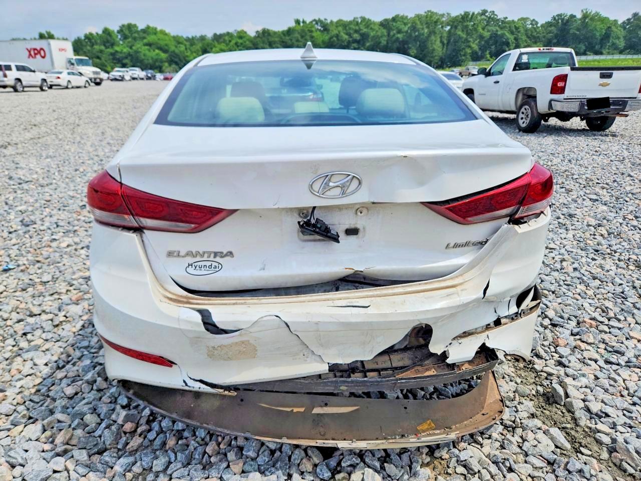 2017 HYUNDAI ELANTRA LIMITED photo 11