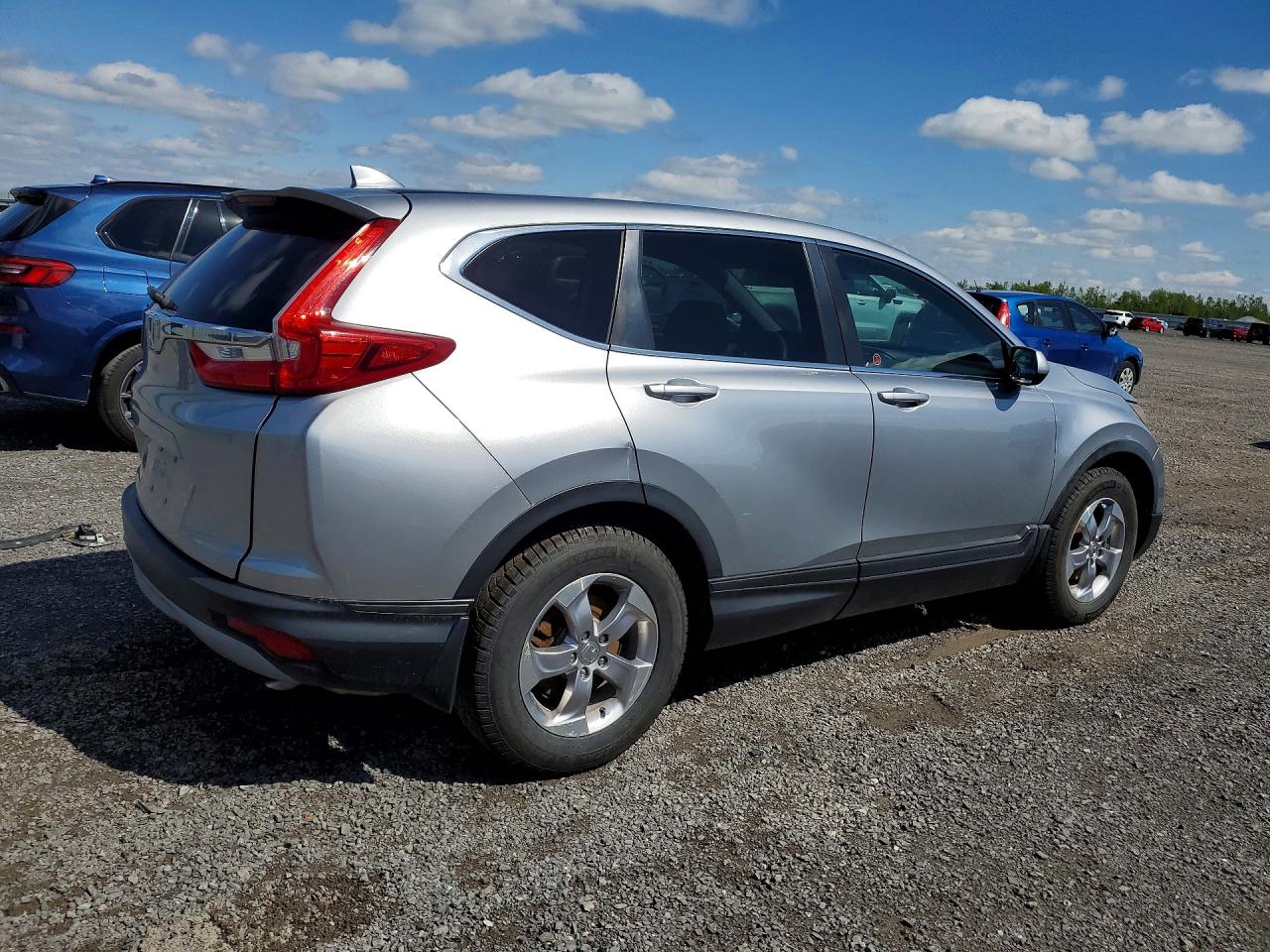 2017 HONDA CR-V LX photo 3