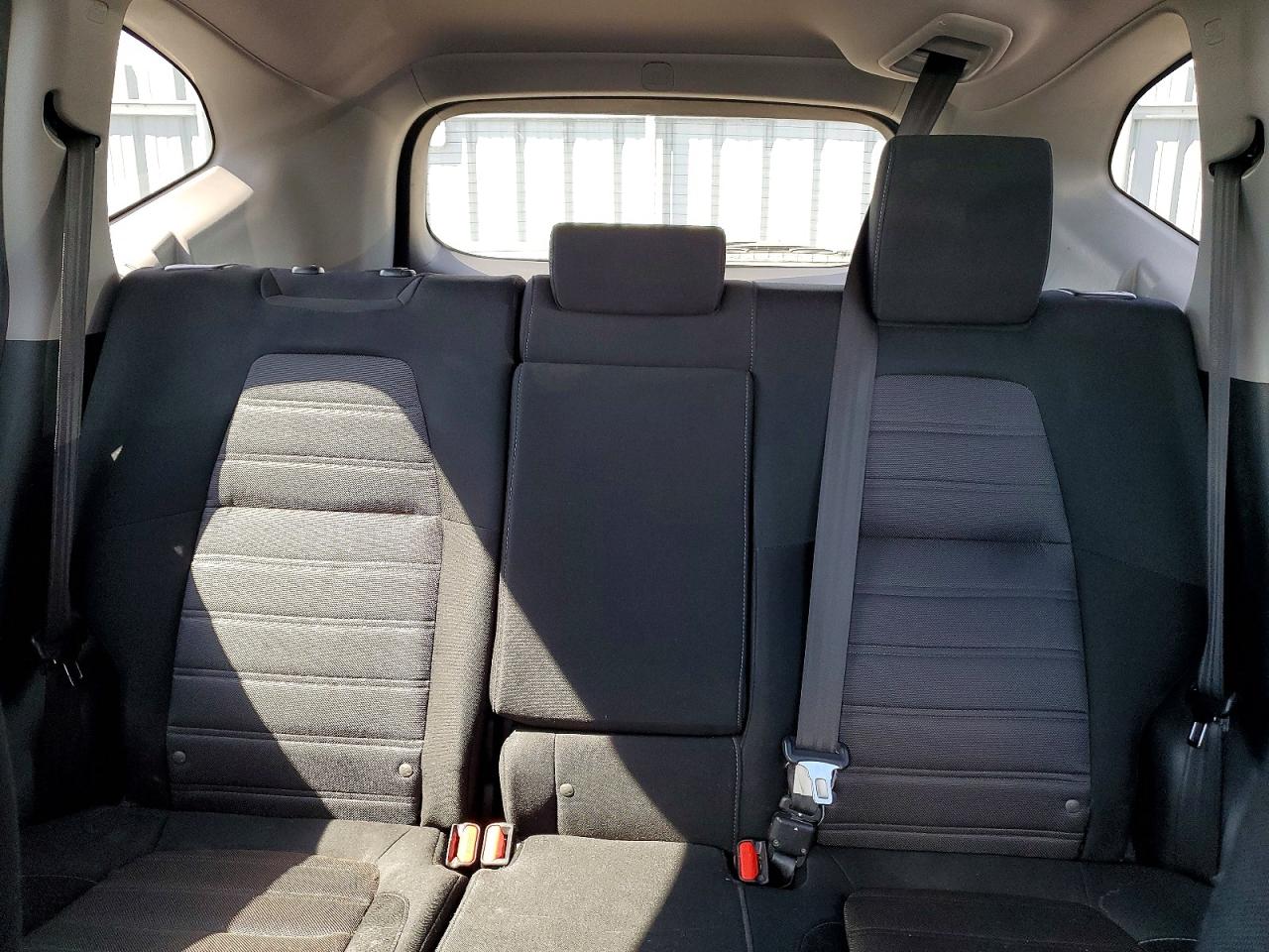 2017 HONDA CR-V LX photo 10