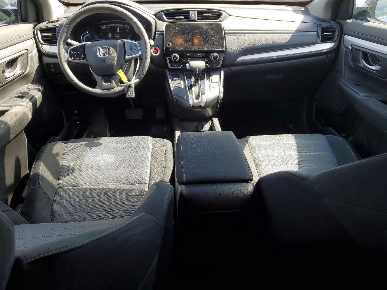 2017 HONDA CR-V LX photo 8