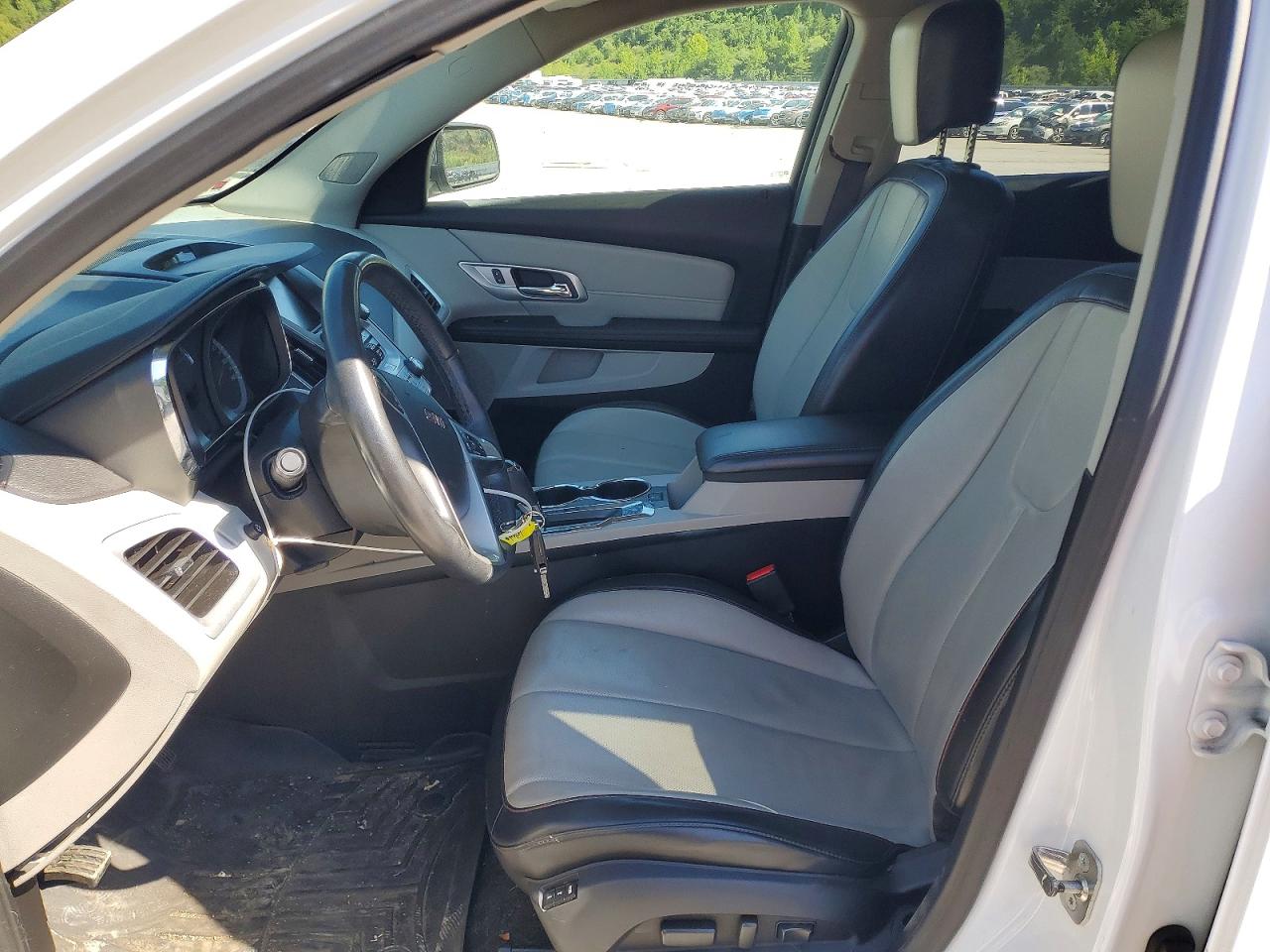 2017 GMC TERRAIN photo 13