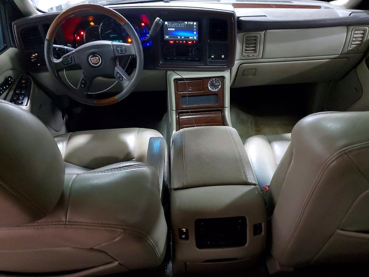 2004 CADILLAC ESCALADE LUXURY photo 15
