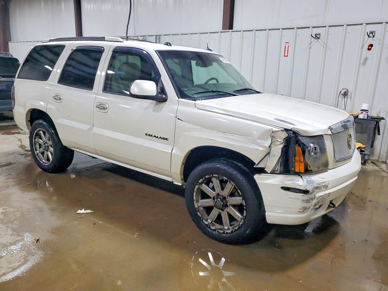 2004 CADILLAC ESCALADE LUXURY photo 7