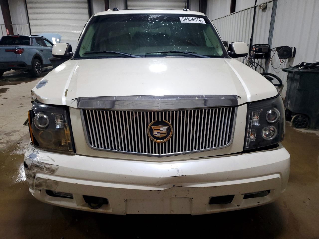 2004 CADILLAC ESCALADE LUXURY photo 9