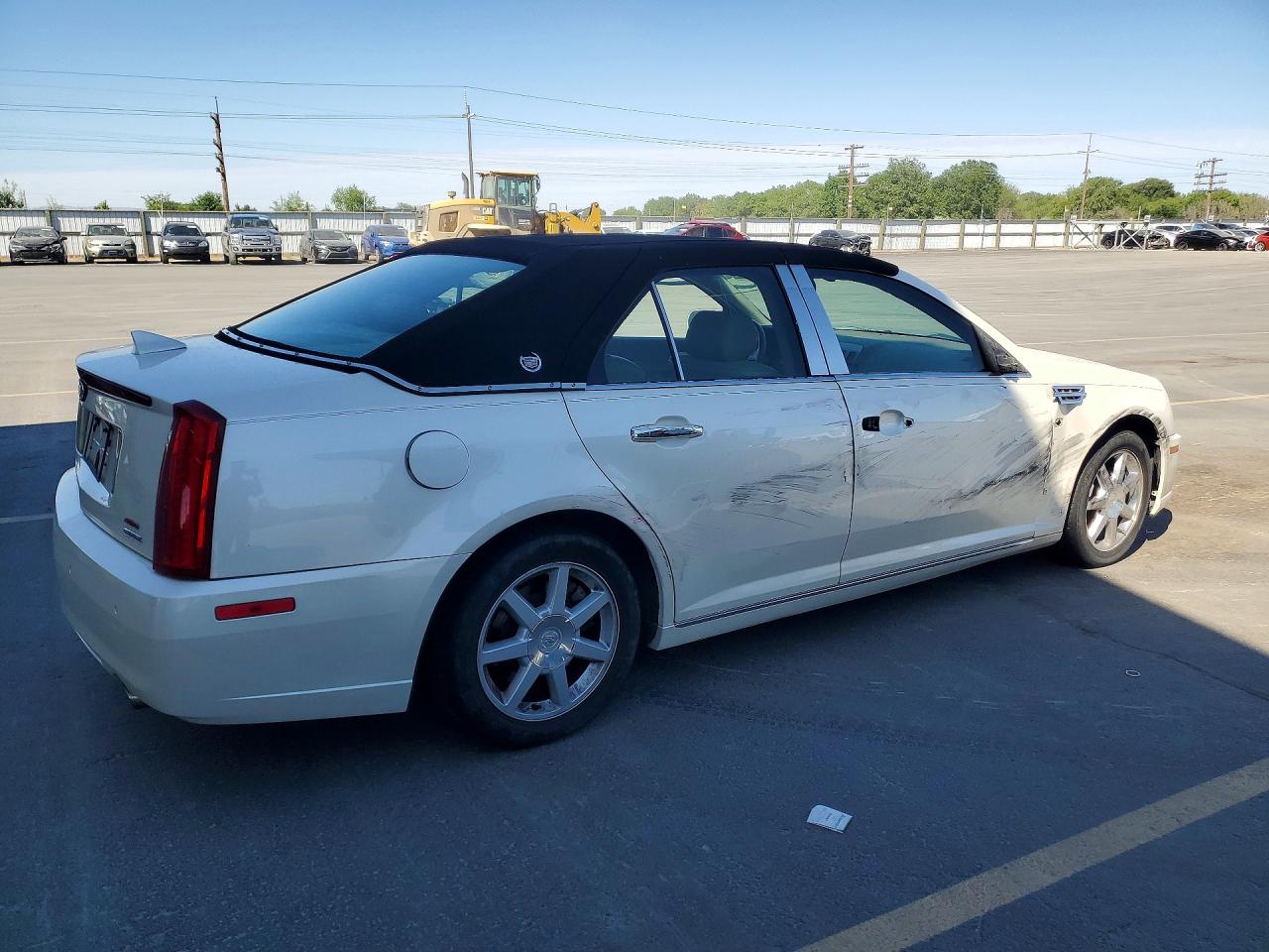 2009 CADILLAC STS photo 5