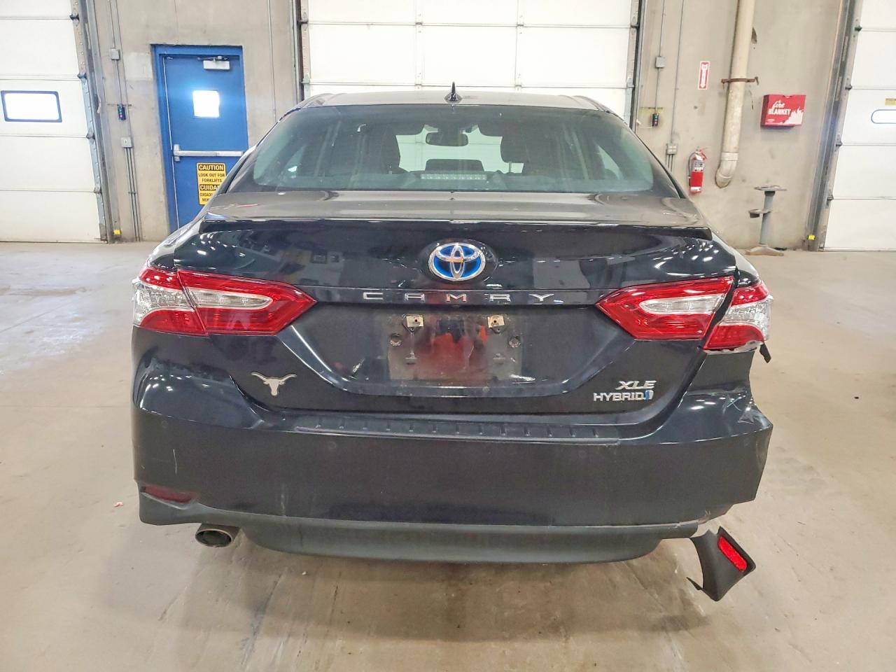 2020 TOYOTA CAMRY XLE photo 11