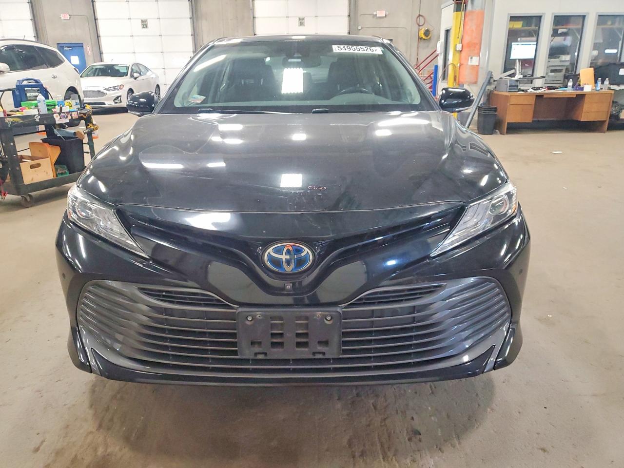 2020 TOYOTA CAMRY XLE photo 9