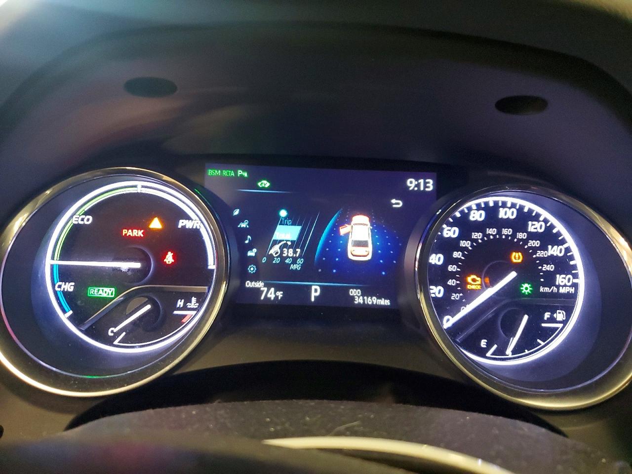 2020 TOYOTA CAMRY XLE photo 17