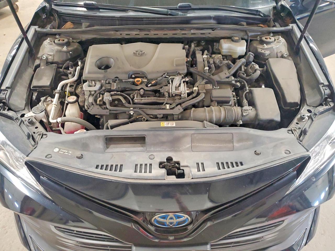 2020 TOYOTA CAMRY XLE photo 21