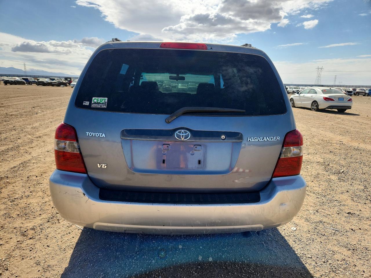 2004 TOYOTA HIGHLANDER BASE photo 6