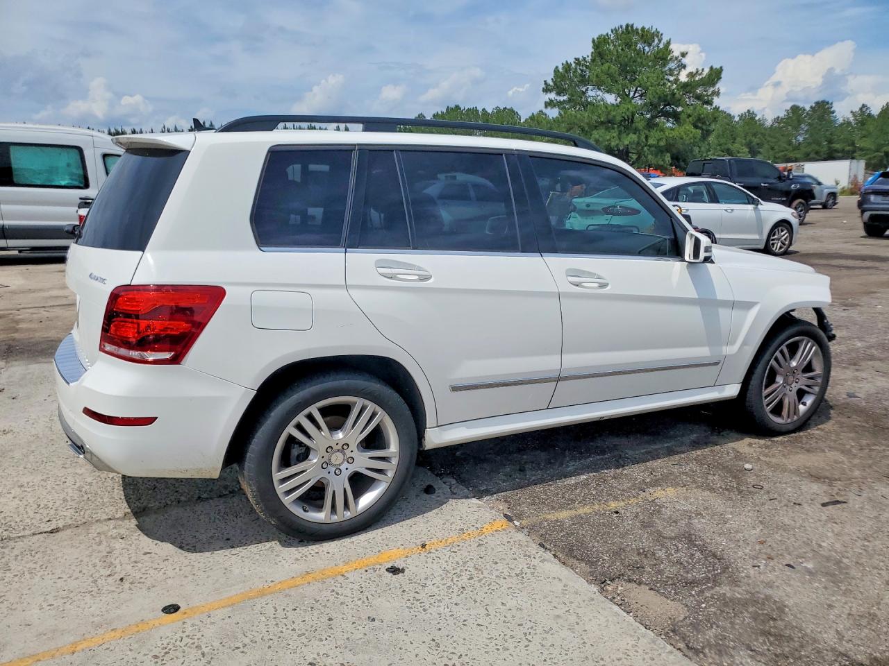 2013 MERCEDES-BENZ GLK 350 4MATIC photo 3