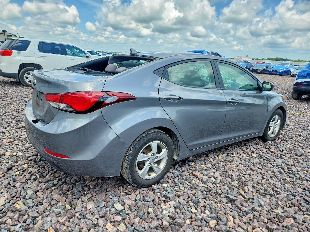 2014 HYUNDAI ELANTRA SE photo 3