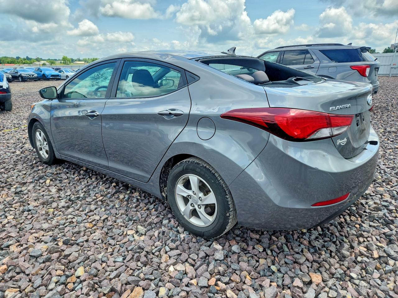 2014 HYUNDAI ELANTRA SE photo 2