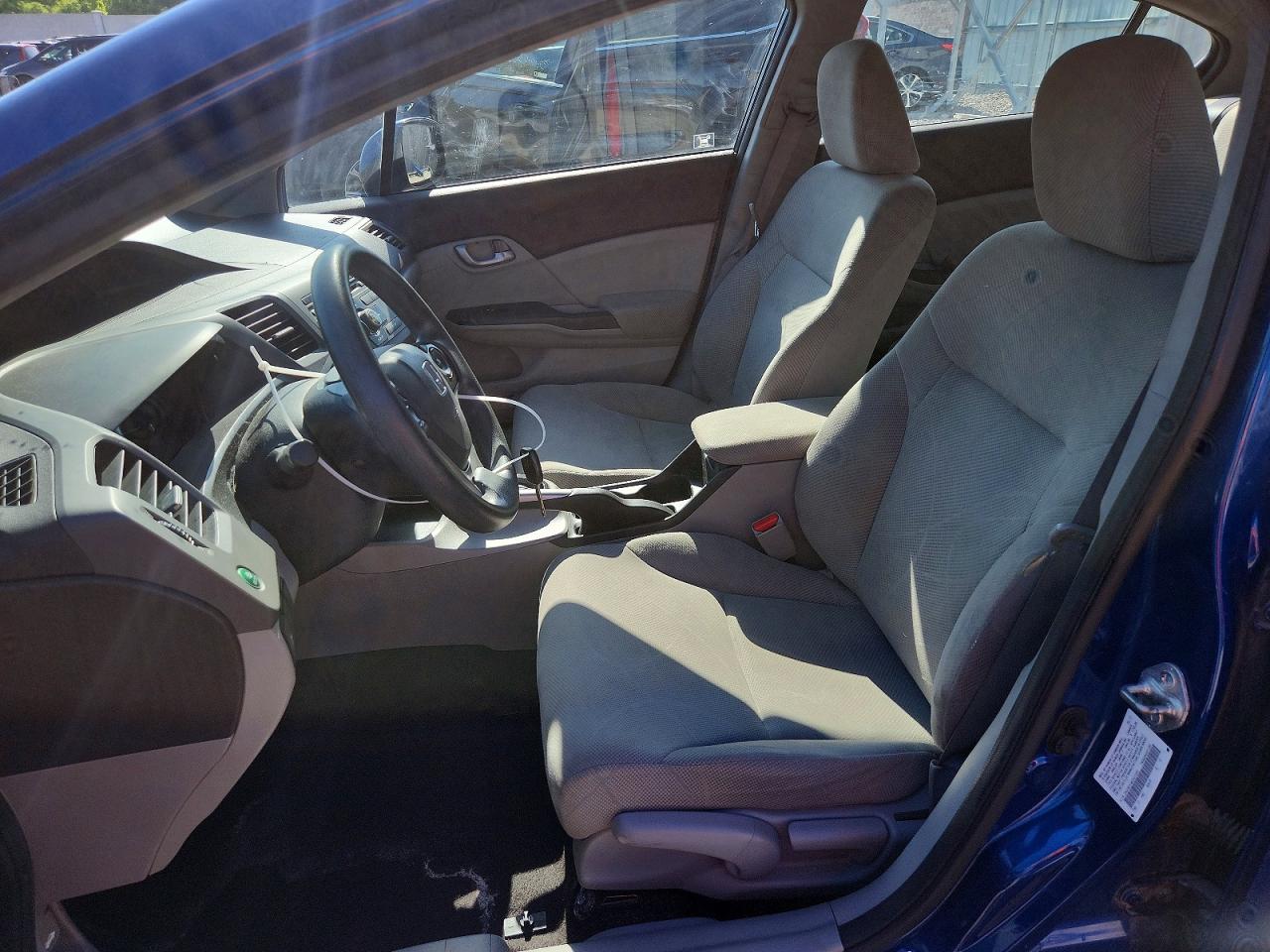 2012 HONDA CIVIC LX photo 19