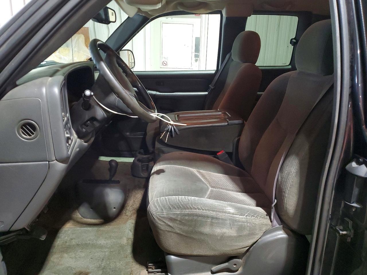 2004 CHEVROLET SILVERADO K1500 photo 13