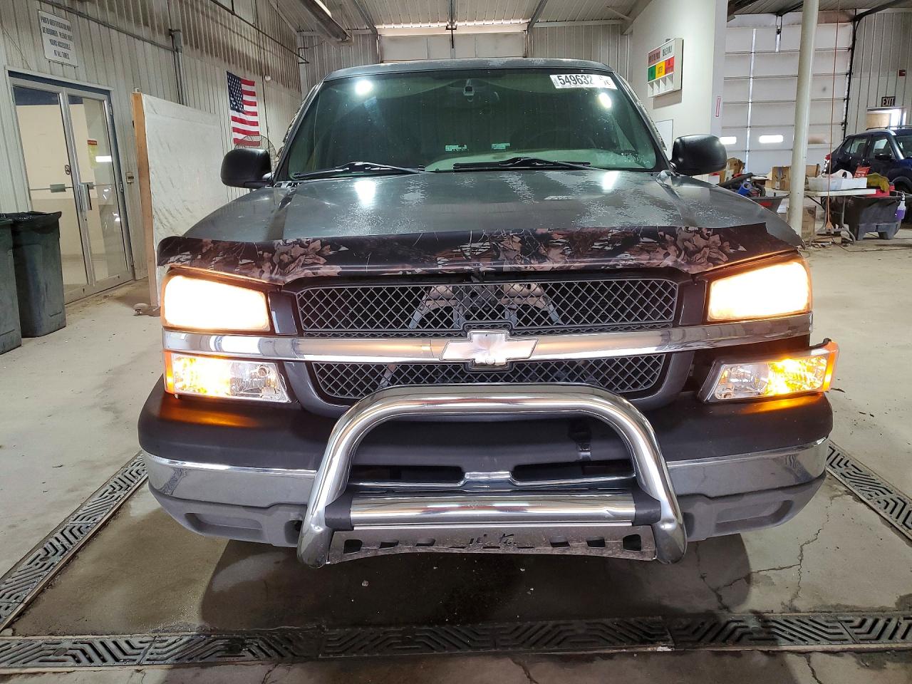 2004 CHEVROLET SILVERADO K1500 photo 9