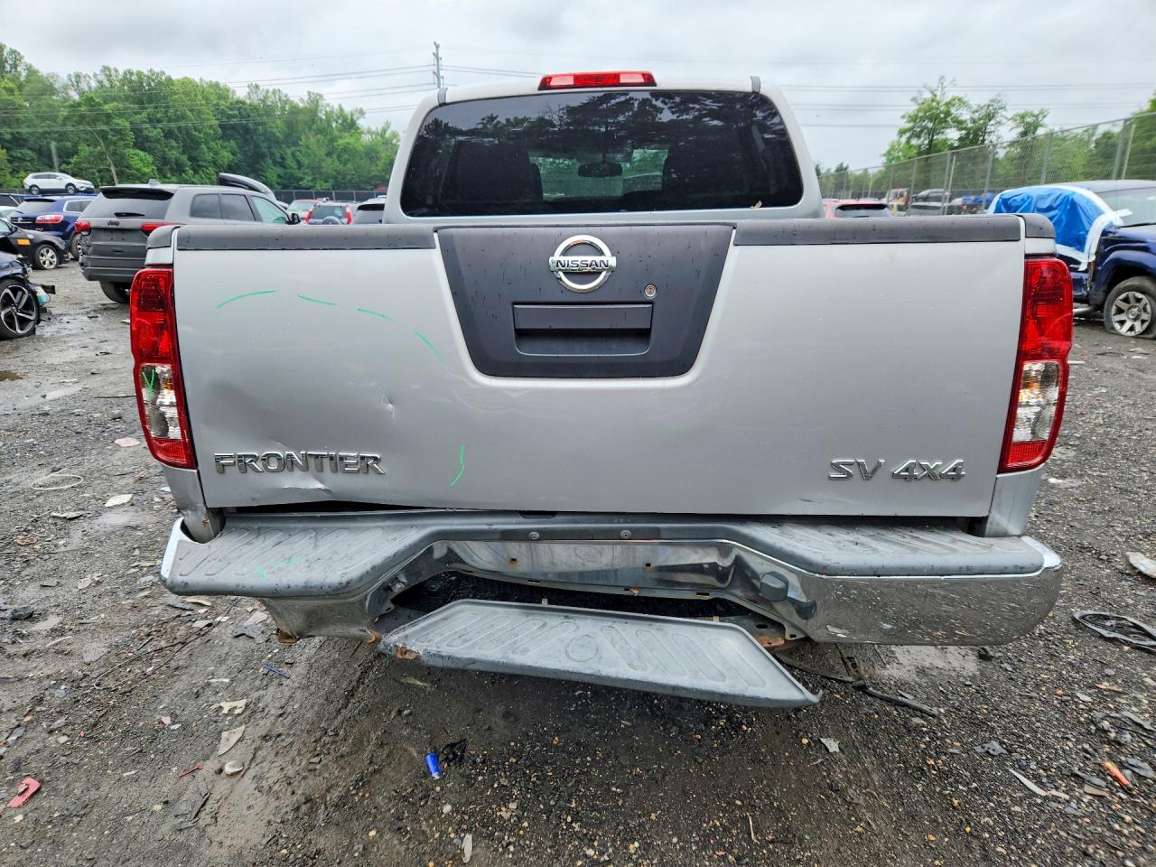 2011 NISSAN FRONTIER S photo 11