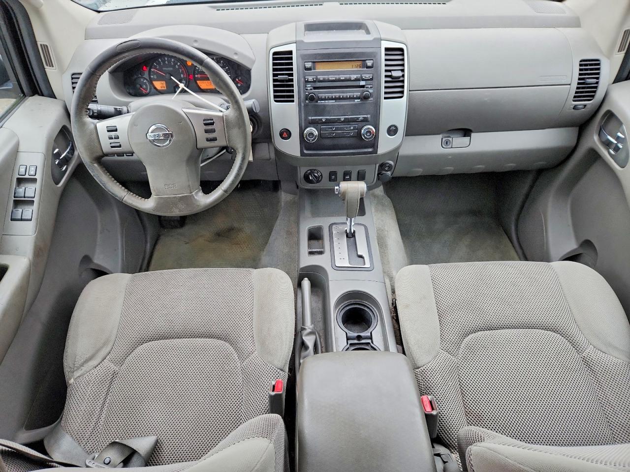 2011 NISSAN FRONTIER S photo 15
