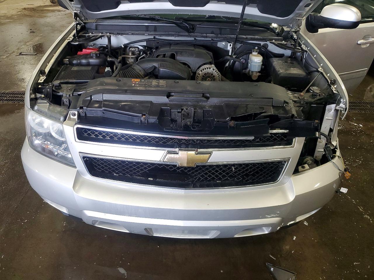 2011 CHEVROLET SUBURBAN K1500 LT photo 34