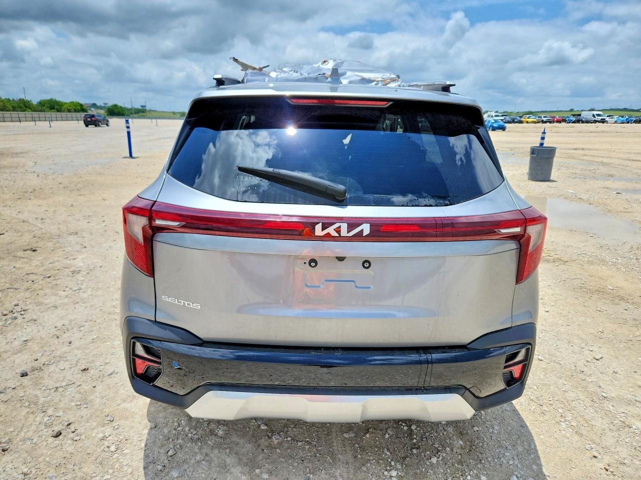 2025 KIA SELTOS S photo 11