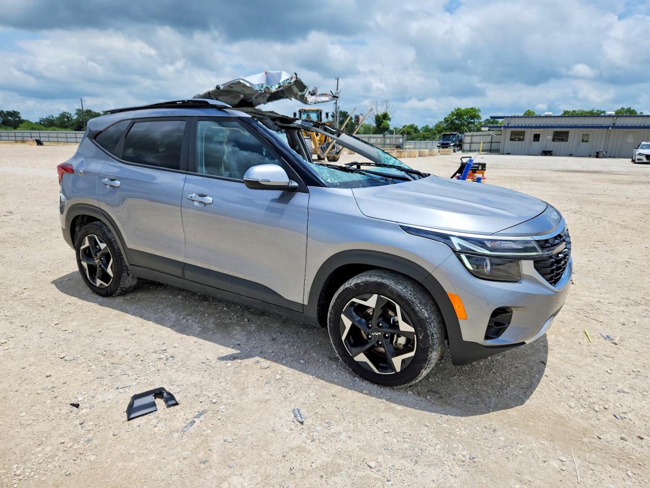 2025 KIA SELTOS S photo 7