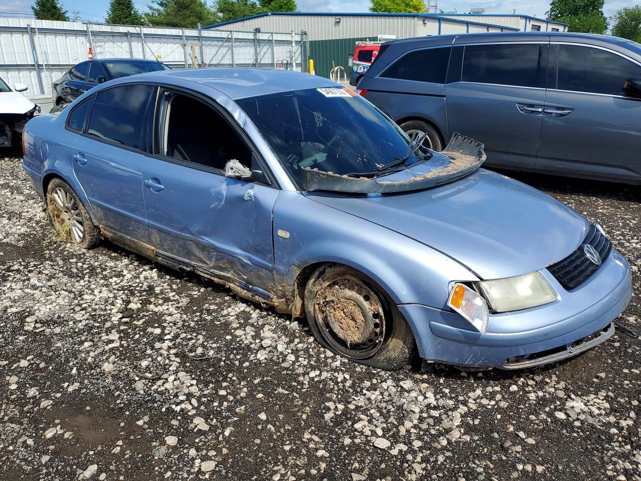 1999 VOLKSWAGEN PASSAT GLS photo 10
