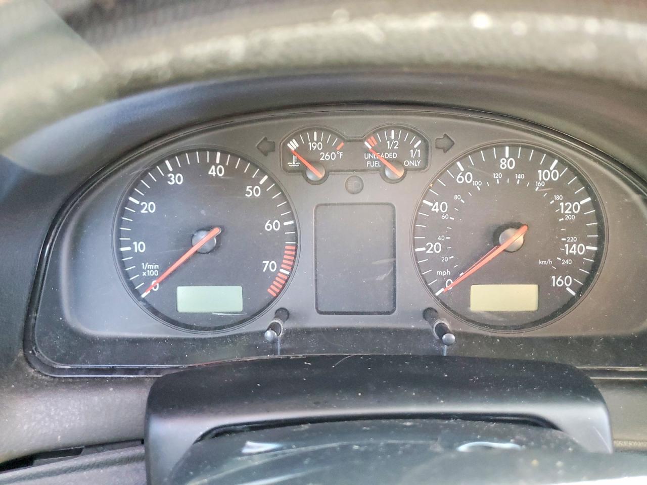1999 VOLKSWAGEN PASSAT GLS photo 25