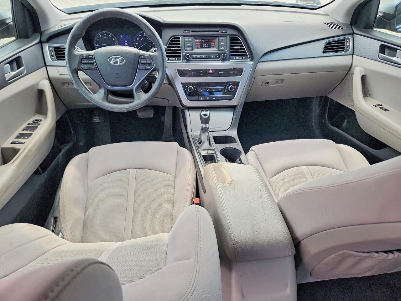 2017 HYUNDAI SONATA SE photo 22