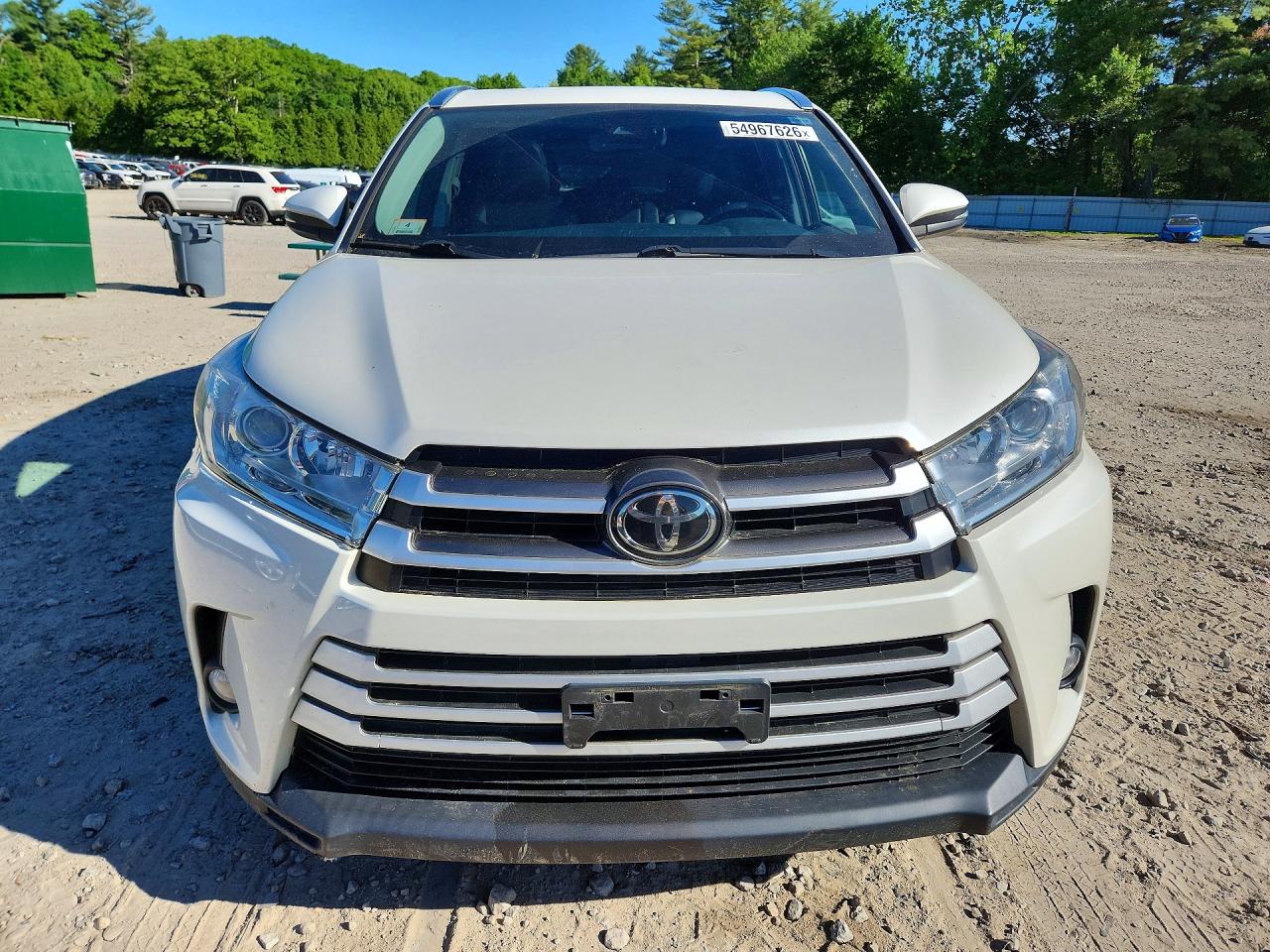 2017 TOYOTA HIGHLANDER XLE photo 9