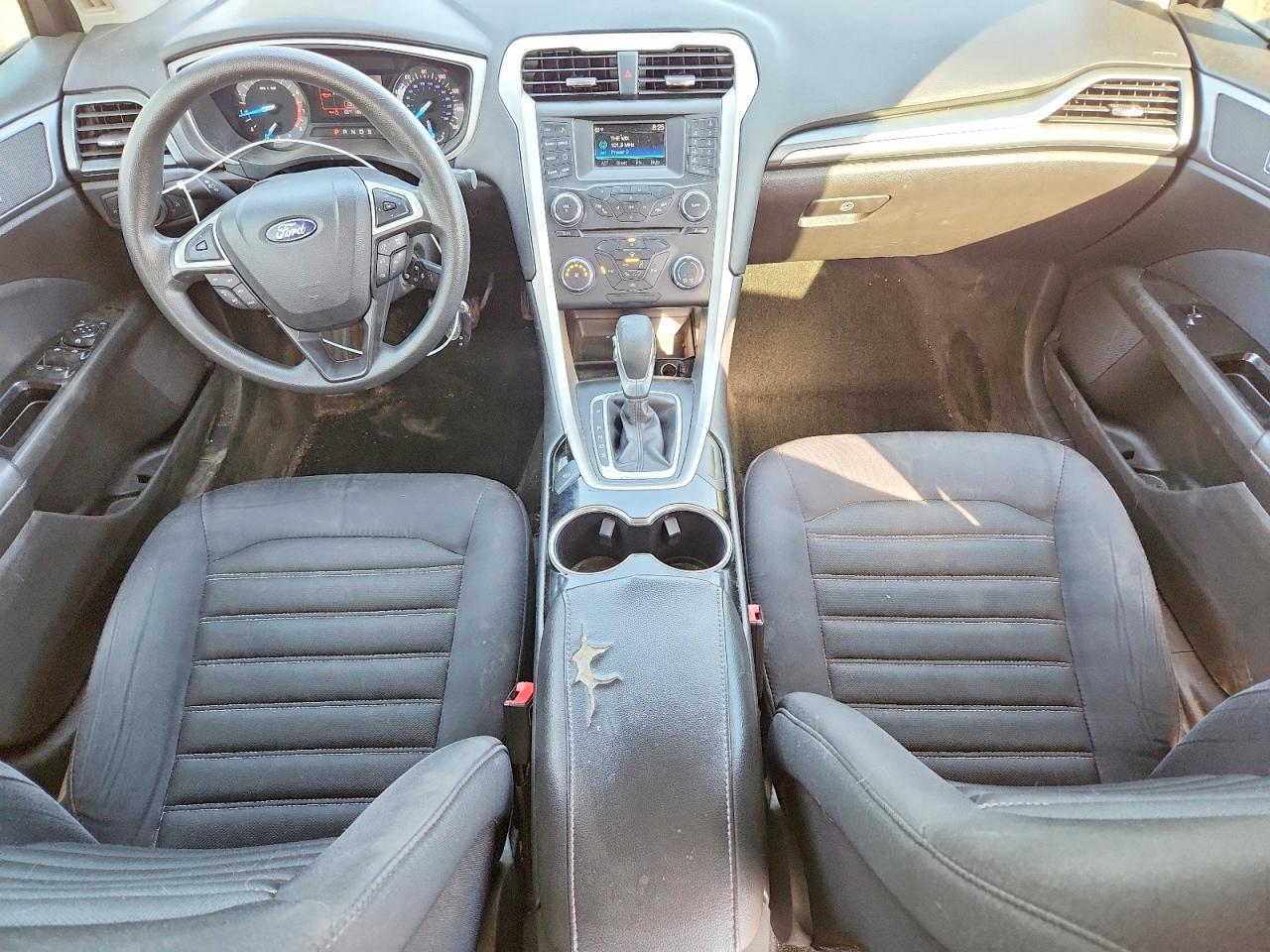 2015 FORD FUSION SE photo 15