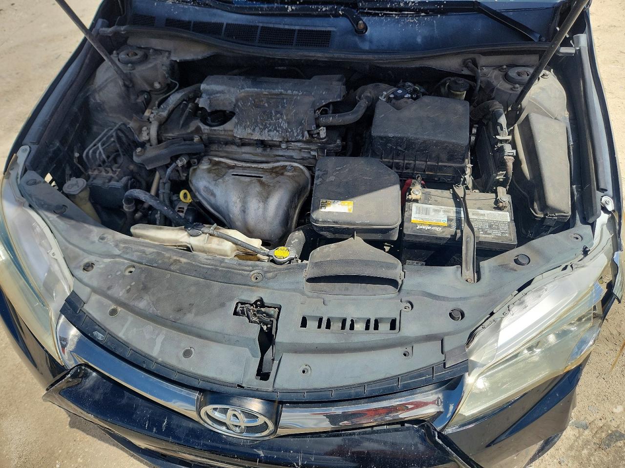 2015 TOYOTA CAMRY SE photo 31