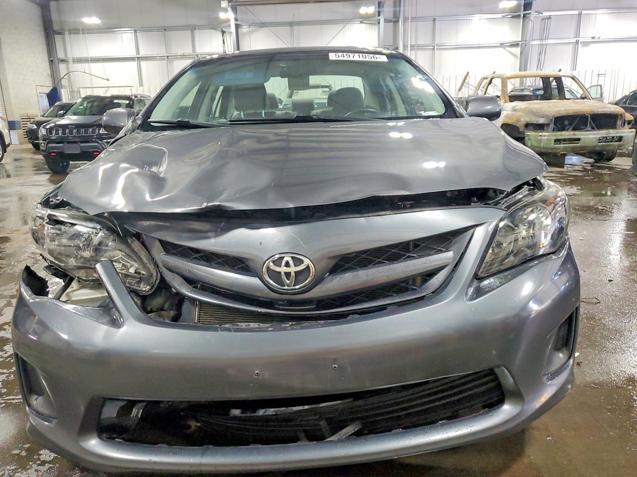 2011 TOYOTA COROLLA LE photo 5