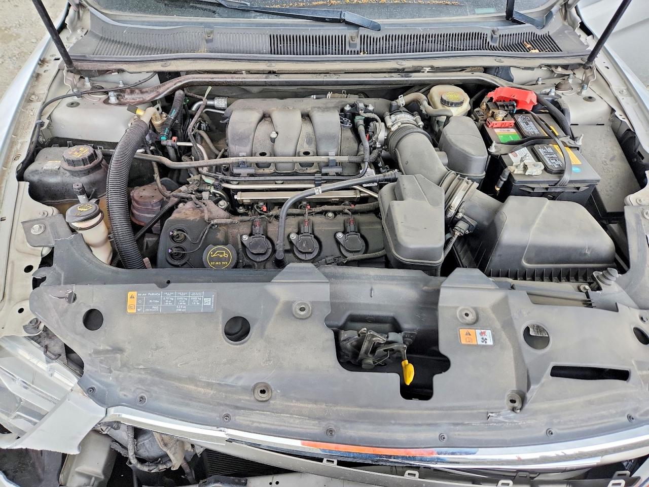 2014 FORD TAURUS SEL photo 31