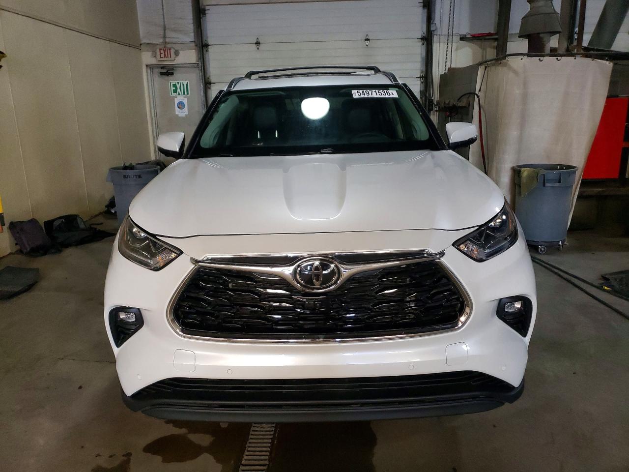 2024 TOYOTA HIGHLANDER LIMITED photo 9