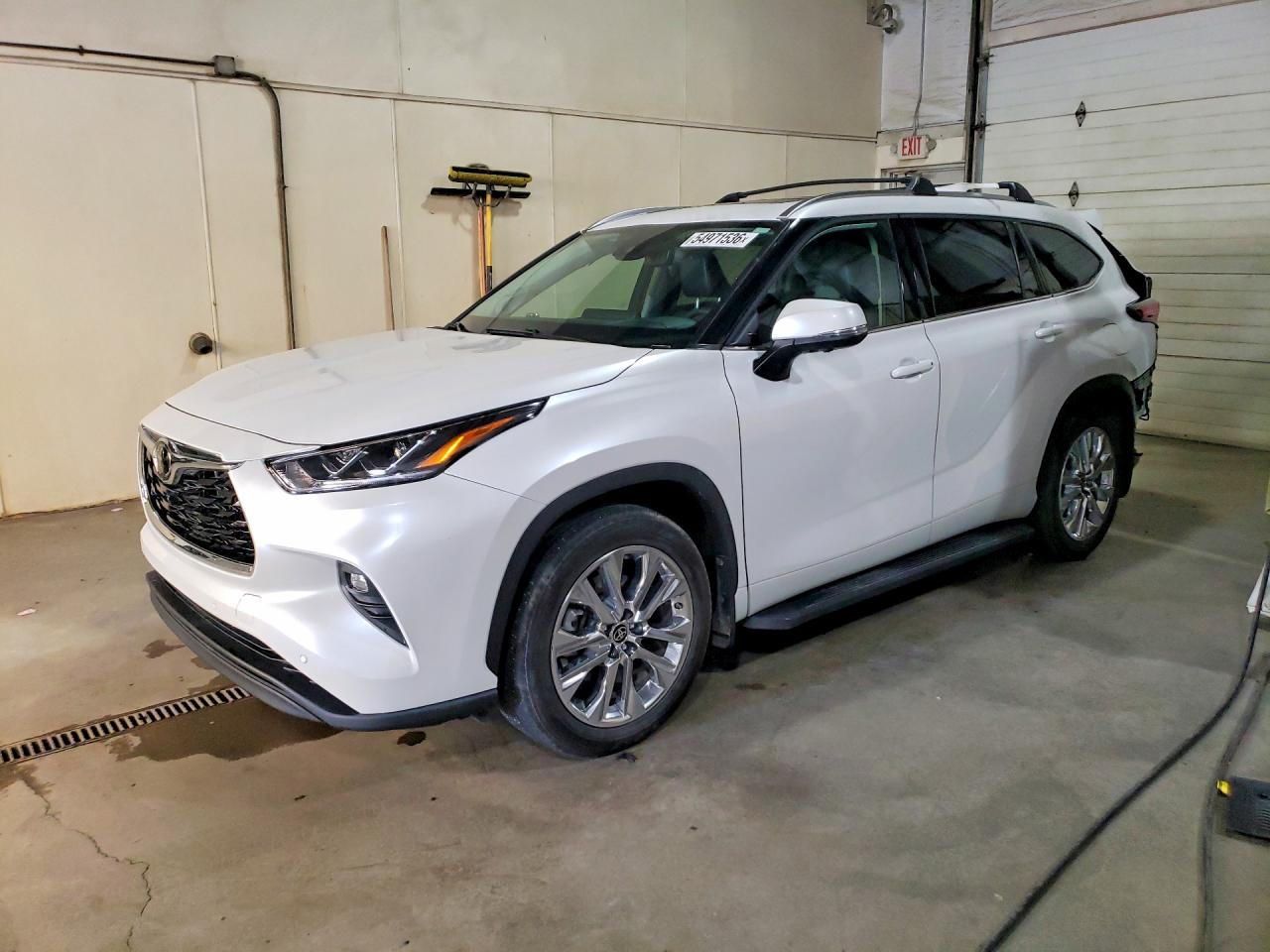 2024 TOYOTA HIGHLANDER