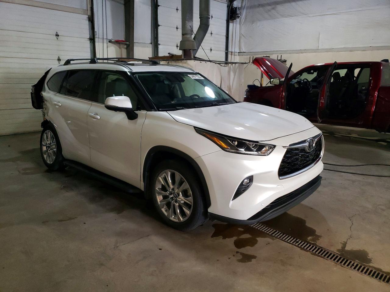 2024 TOYOTA HIGHLANDER LIMITED photo 7