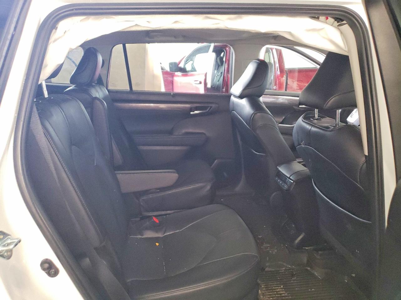 2024 TOYOTA HIGHLANDER LIMITED photo 21