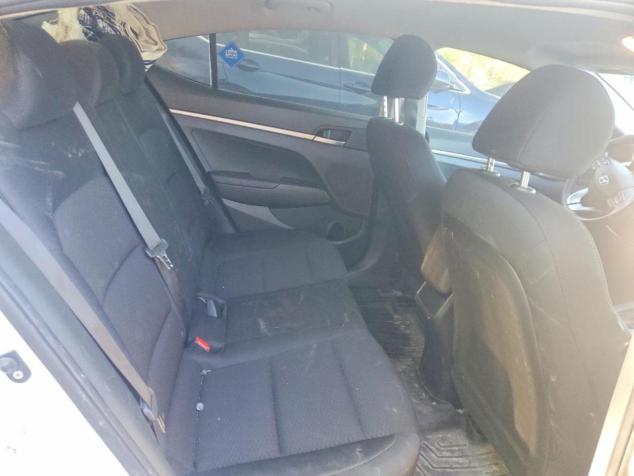 2020 HYUNDAI ELANTRA SE photo 10