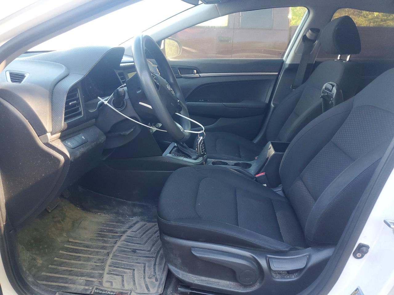 2020 HYUNDAI ELANTRA SE photo 7