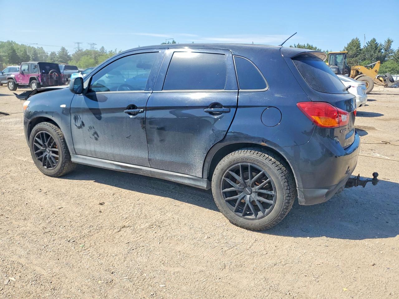 2014 MITSUBISHI OUTLANDER SPORT ES photo 2