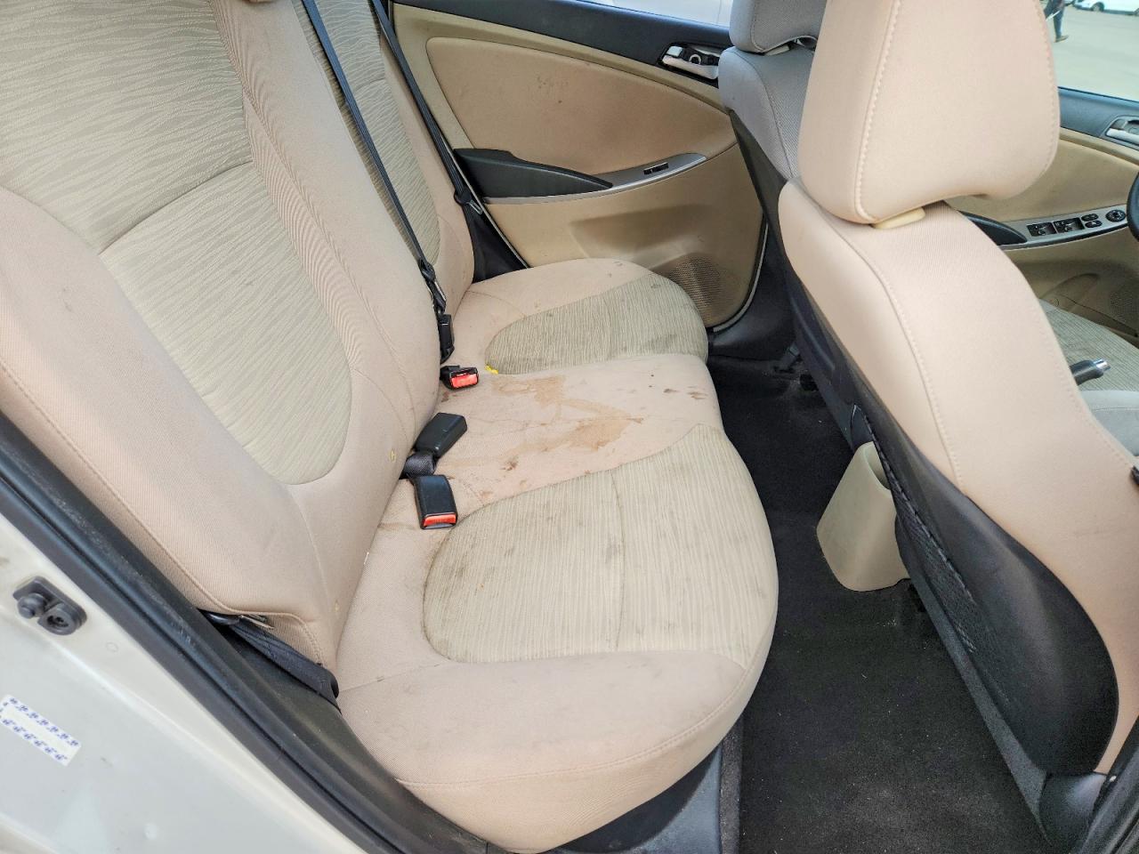 2016 HYUNDAI ACCENT SE photo 10