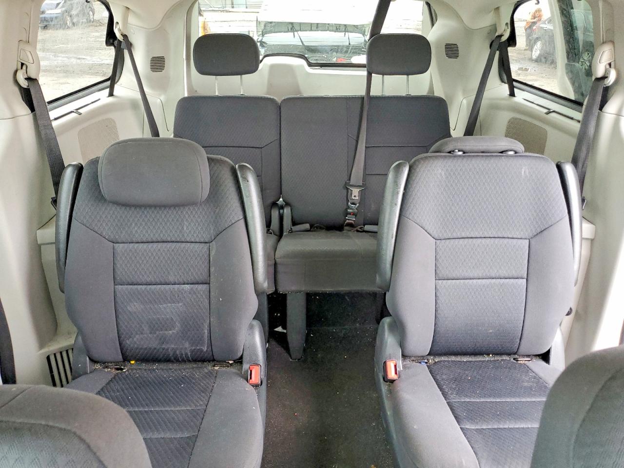 2010 DODGE GRAND CARAVAN SXT photo 19