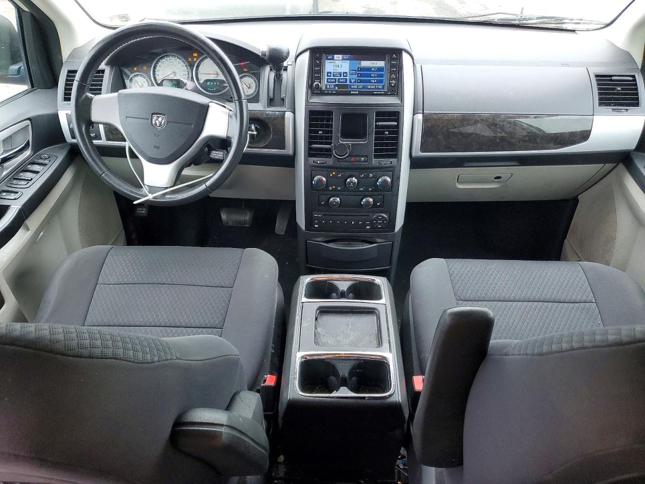 2010 DODGE GRAND CARAVAN SXT photo 15