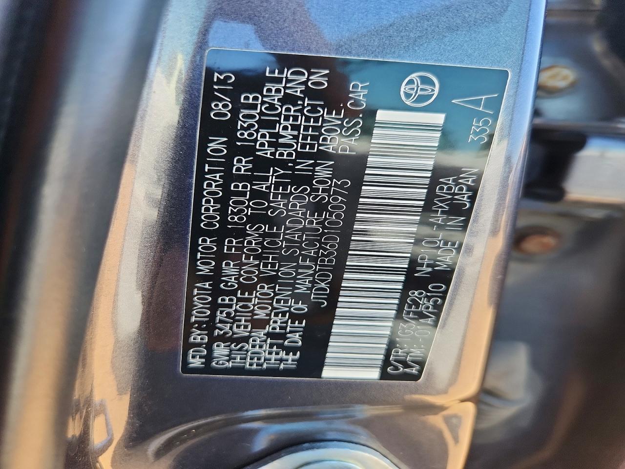 2013 TOYOTA PRIUS C ONE photo 23