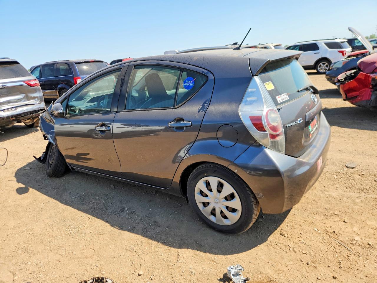 2013 TOYOTA PRIUS C ONE photo 3