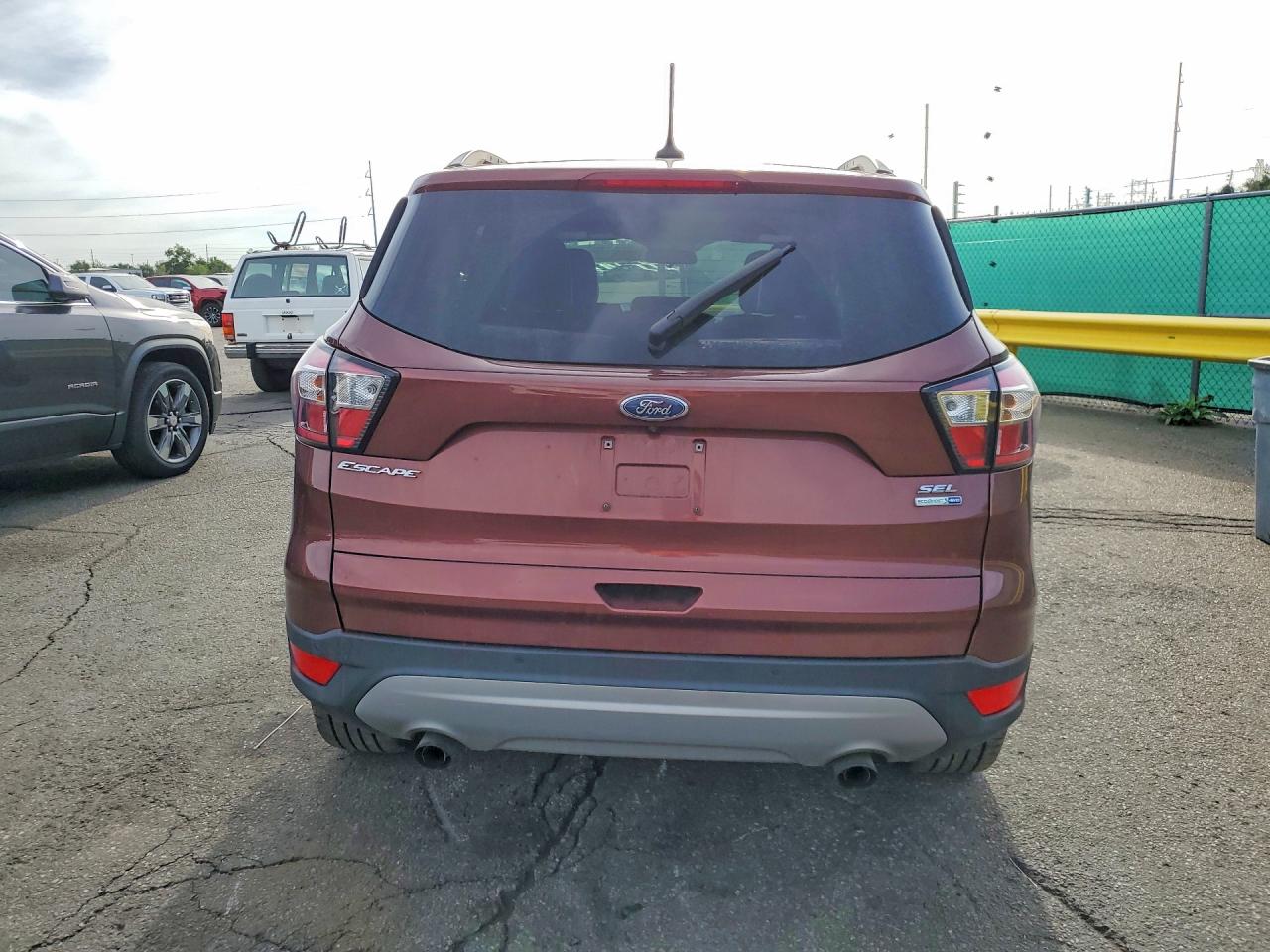 2018 FORD ESCAPE SEL photo 16